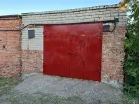 Сдам в аренду гараж в охраняемом гаражном кооперативе октябрьский  в районе магазина Ивушка  24 М.КВ. Яма. Погреб. т