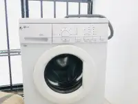 Срочно продается стиральная машина LG c загрузкой белья 3,5 кг, отжим 800об.