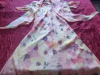 Распродажа женских платьев, фотография 5