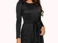 Черное платье-клеш