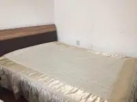 Продам спальную гарнитуру и холодильник 