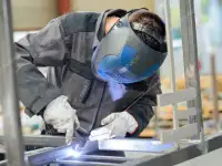 требуются сварщики и арматурщики вахта и по месту, фотография 3