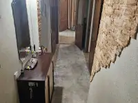 Продам трёхкомнатную квартиру в районе пересечения улиц Джандосова и Яссауи., фотография 2