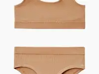 Бюстгальтер и трусы sela
