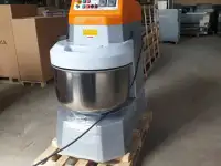 Тестомес Спиральный тестомес Тестомесильные машины, фотография 3