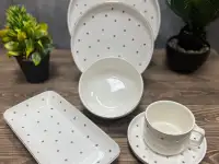 Белый столовый сервиз со звёздочками Vassila, фотография 2