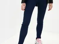 Джинсы love moschino