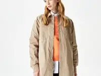 Женская лёгкая куртка lacoste прямой посадки