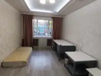 Продам двухкомнатную квартиру в районе пересечения улиц Жарокова и Мынбаева.