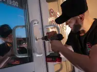 Вскрытие замков, авто, сейфов. Ремонт, замена и установка замков, фотография 3