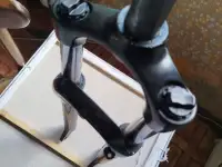 Вилка амортизационная для велосипеда Suntour XCE28 100 мм 29, фотография 4