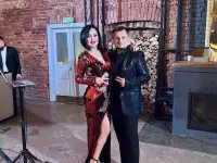 Певец на казахском и русском языках, фотография 4