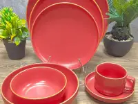 Малиновый столовый сервиз Vassila, фотография 2