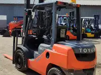 Вилочный погрузчик дизельный Toyota FD30 3-х тонник, фотография 2