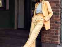 Широкие брюки лимонного цвета