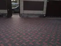 Укладка тротуарной плитки  Установка поребриков и бардюров  Преобразуем ваш двор в красоту и удобства.  Качественно и, фотография 5