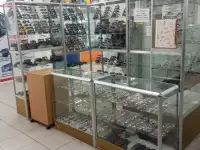 Продам 7 витрин с товаром ОПТИКА, фотография 5