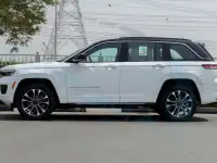 2024 Grand Cherokee Overland, фотография 9