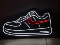 Неоновые вывески, фотография 9