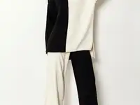 Черно-белый oversize костюм с широкими брюками