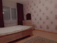 продается квартира трехкомнатная