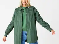 Женская лёгкая куртка lacoste прямой посадки