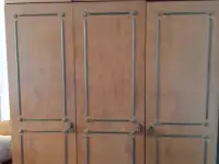 Шифоньер 3х дверный