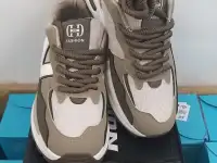 Продажа мужских и женских кроссовок, фотография 6