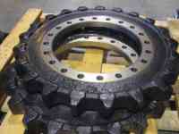 Звездочка ведущая 81EM-10010на Hyundai R210LC-7