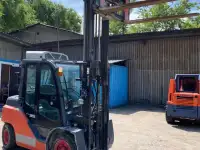 Вилочный погрузчик Toyota 8FD35 с кабиной из Японии, фотография 5