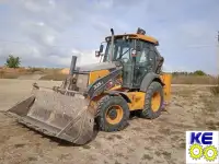 T242699 Стекло заднее центральное John Deere 325J