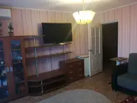 Продам двухкомнатную квартиру. Город Рудный   14 мкр рядом с универсамом. Двор тихий, детская площадка возле дома, удале, фотография 3