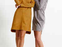 Замшевое платье горчичного цвета