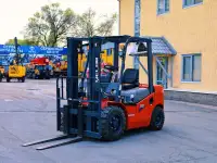 Дизельный вилочный погрузчик, фотография 3