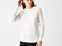 Женский свитер lacoste с круглым вырезом