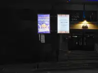 Вывеска на фонарный столб освещения или придорожную опору, фотография 3