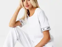 Женская футболка lacoste slim fit