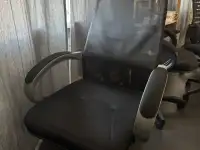 Офисные кресла в хорошем состоянии, фотография 4
