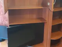 Стенка для гостиной бу, требует ремонта., фотография 3