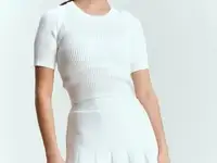 Молочная футболка кроп