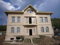 Травертиновое обрамление окон арки и прямые, изготавливаем и монтируем. Любая сложность., фотография 3