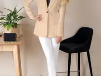 Однобортный женский жакет