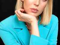 Золотистые серьги в виде цепи