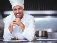 требуется водитель на хлебовозку