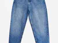 Стильные джинсы с вышивкой