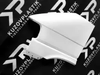 Крыло на Volkswagen T4 из стеклопластика.