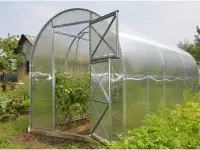 Теплица дачная из поликарбоната, фотография 6