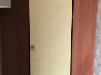 Продам 4-х дверный шкаф   с зеркальной вставкой + с угловым шкафом, фотография 3