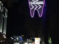 Вывеска на фонарный столб освещения или придорожную опору, фотография 2