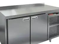 Стол холодильный HICOLD GN 11TN с бортом. Расположение агрегата сбоку Температурный режим от -2 до 10 С Объем 350 л Ра